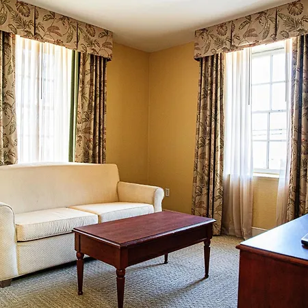 Hampton Inn Charleston-Historic District Exterior photo