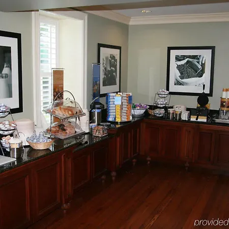 Hampton Inn Charleston-Historic District 